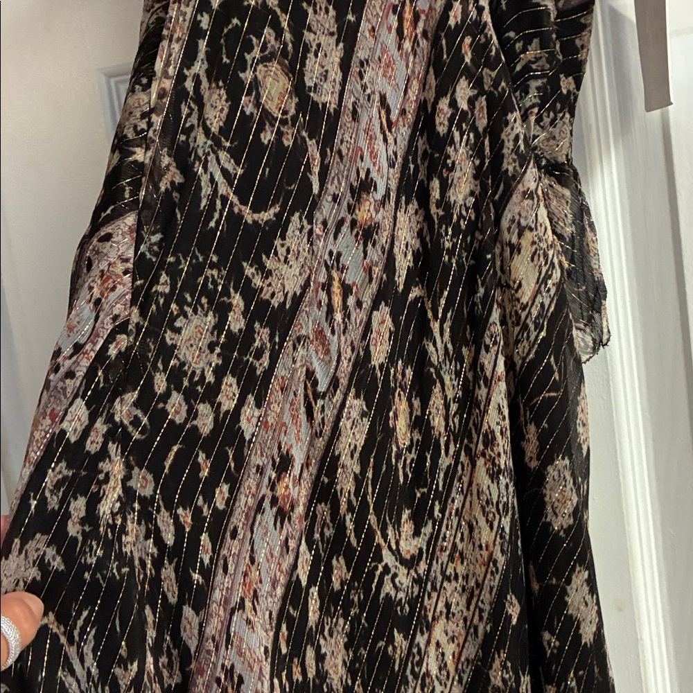 Free People We Are Kindred Gwendolyn Silk Maxi Dress
$735 - Picture 6 of 10